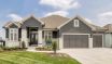casa en Staley Farms por Don Julian Builders