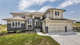 Bristol Highland Estates por Don Julian Builders en Kansas City Kansas