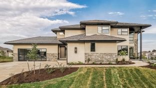 Riss Lake The Sanctuary por Don Julian Builders en Kansas City Missouri