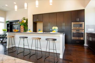 Prebisch Homes por Prebisch Homes en Houston Texas