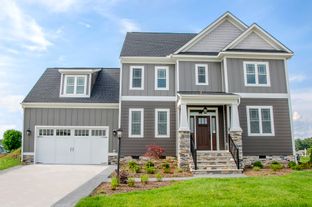 Gardenbrook: Custom Built Homes IN Mechanicsville Balducci I por Balducci Builders Inc. en Richmond-Petersburg Virginia