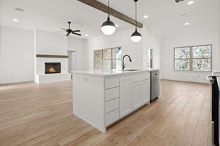 The Reserve At Brock por Dalton Homes en Fort Worth Texas