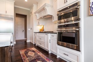 Berkshire II - Glen Eagles Sunwest Residential: Overland Park, Missouri - Sunwest Design And Build