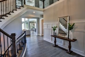 Veranda Custom Estate