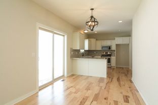 Keystone Homes LLC por Keystone Homes LLC en Des Moines Iowa