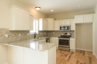 Keystone Homes LLC por Keystone Homes LLC en Des Moines Iowa