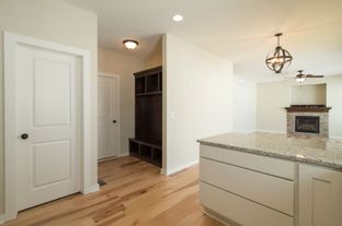 Keystone Homes LLC por Keystone Homes LLC en Des Moines Iowa