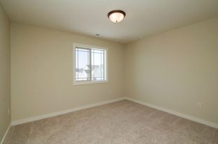 Keystone Homes LLC por Keystone Homes LLC en Des Moines Iowa