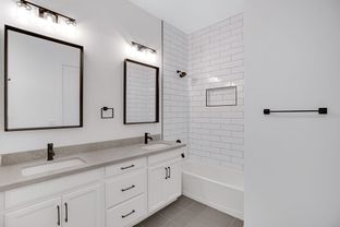 Outback Custom Homes por Outback Custom Homes en Phoenix-Mesa Arizona