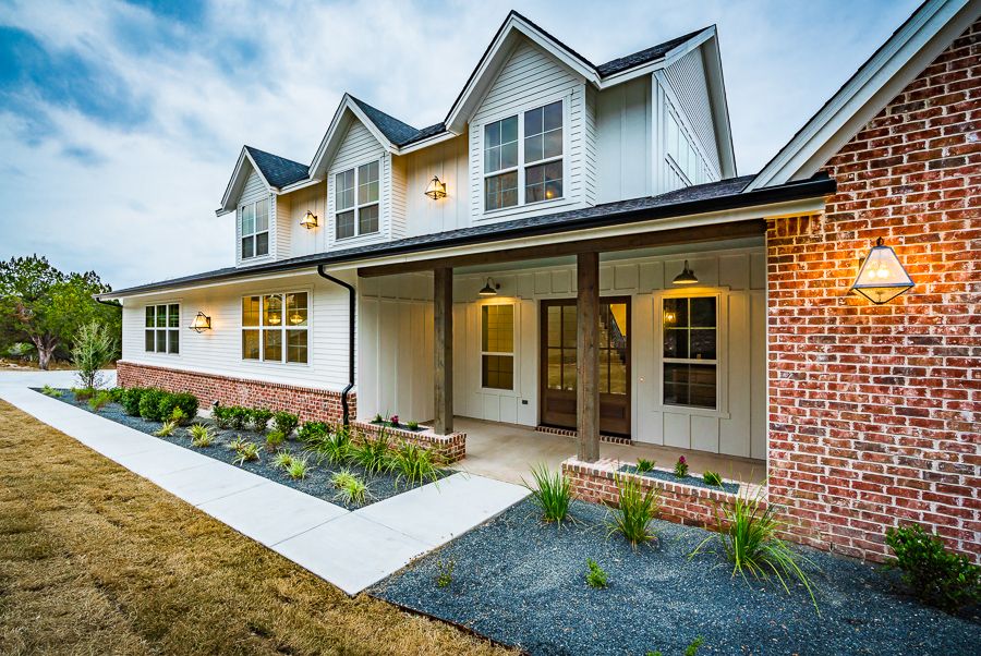 Agave Custom Homes - Spicewood, TX