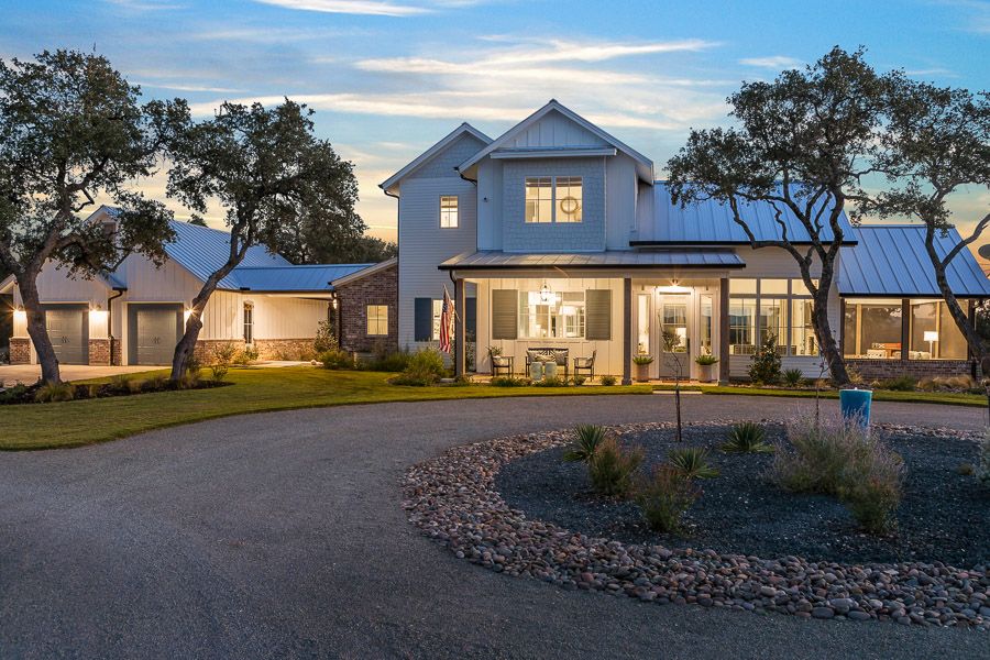 Agave Custom Homes - Spicewood, TX