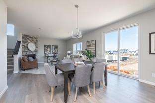 Pheasant Run por LOOMIS HOMES en Minneapolis-St. Paul Minnesota
