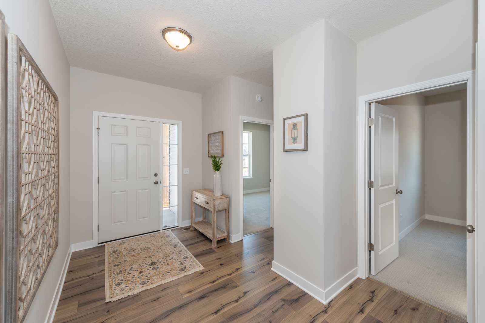 Chatfield On The Green por LOOMIS HOMES en Minneapolis-St. Paul Minnesota