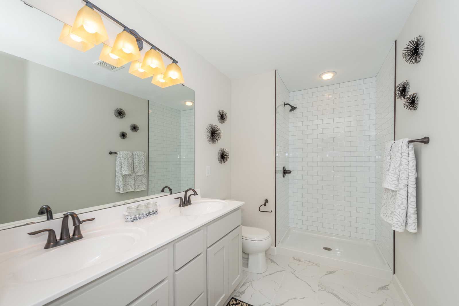 casa en Pheasant Run por LOOMIS HOMES