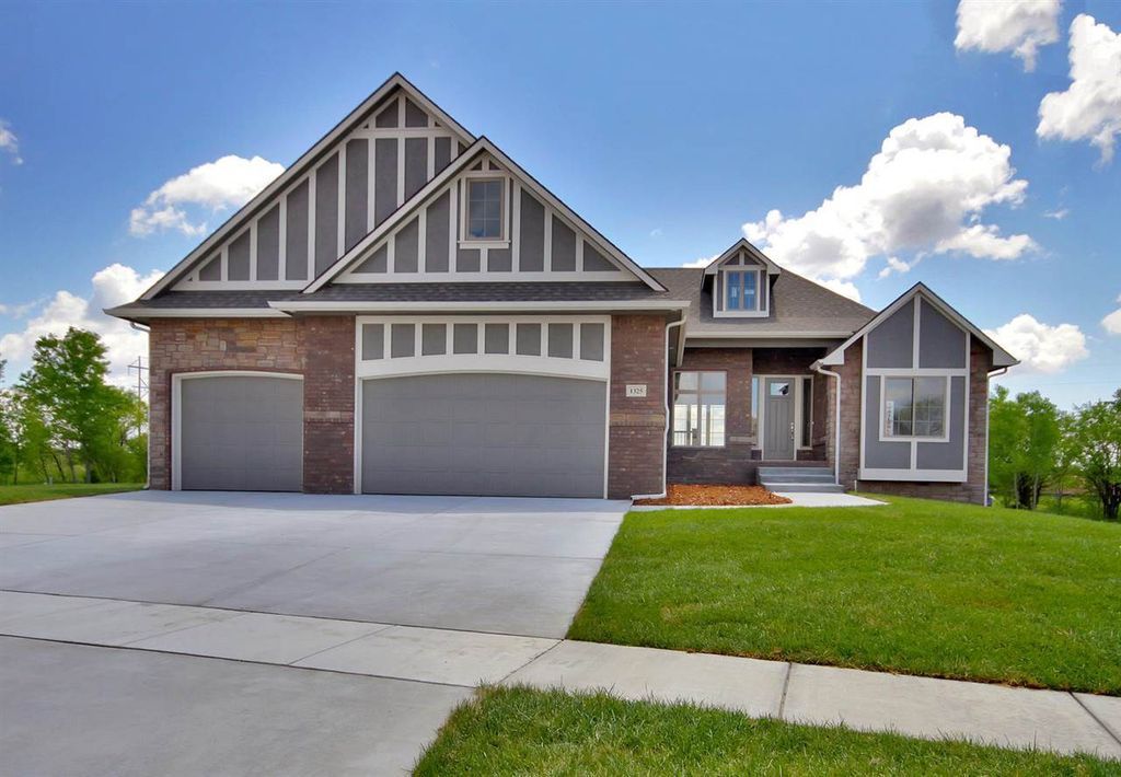 casa en Artistic Builders por Artistic Builders