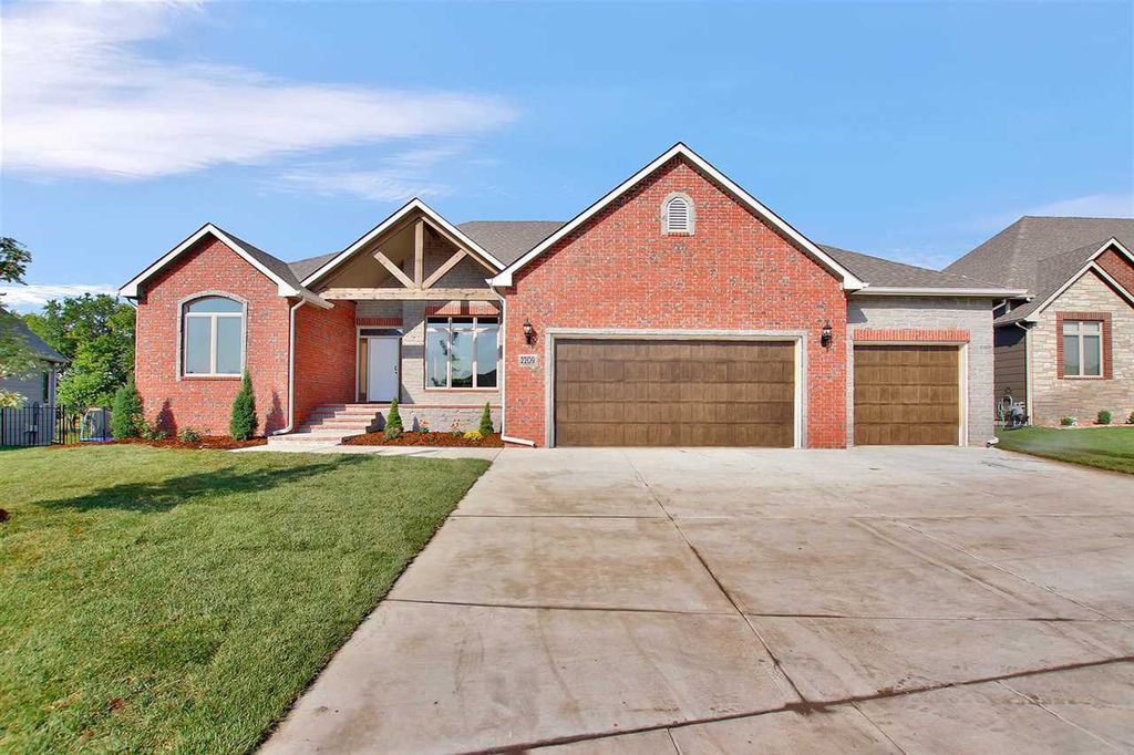 casa en Artistic Builders por Artistic Builders