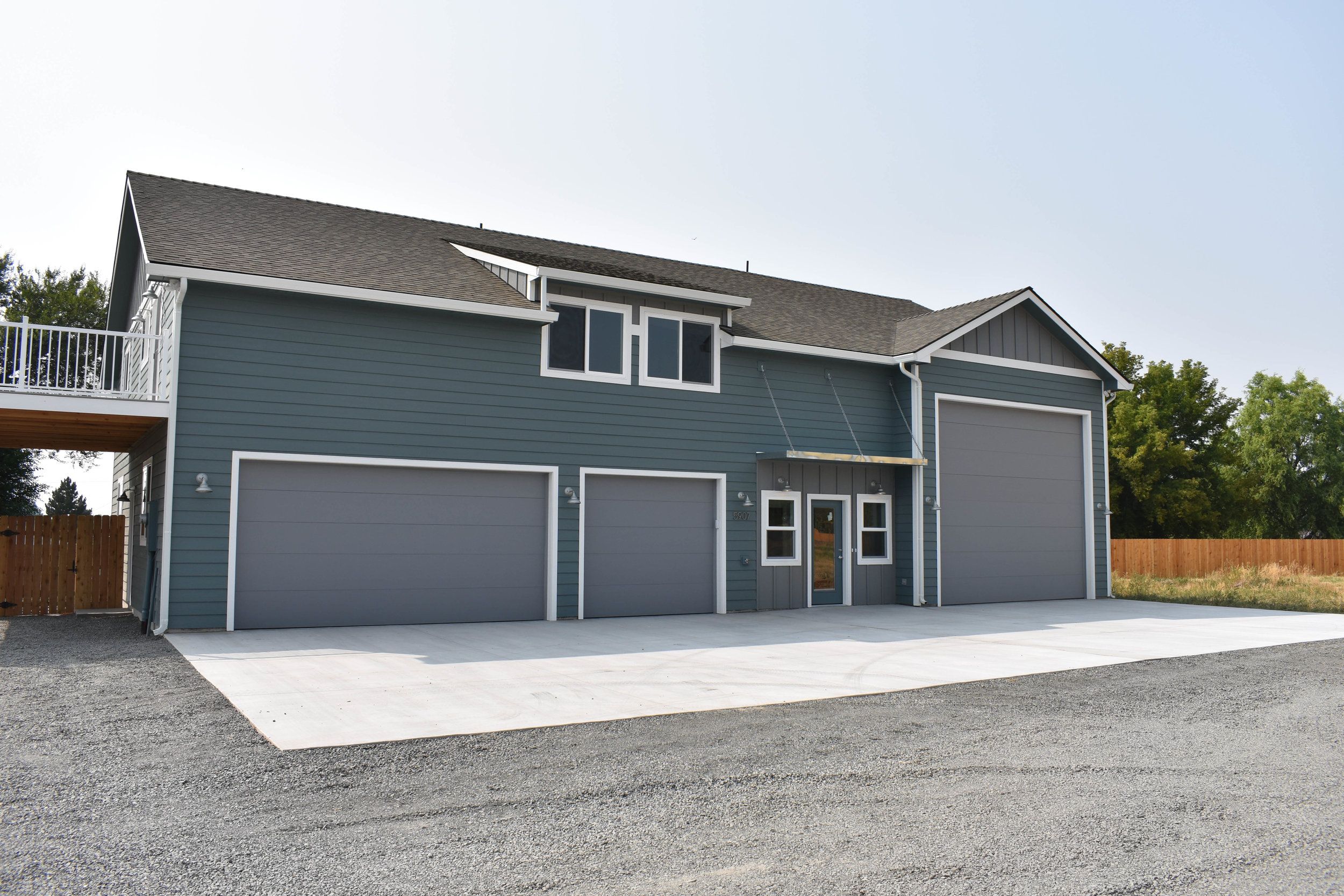 Larson Home Builders