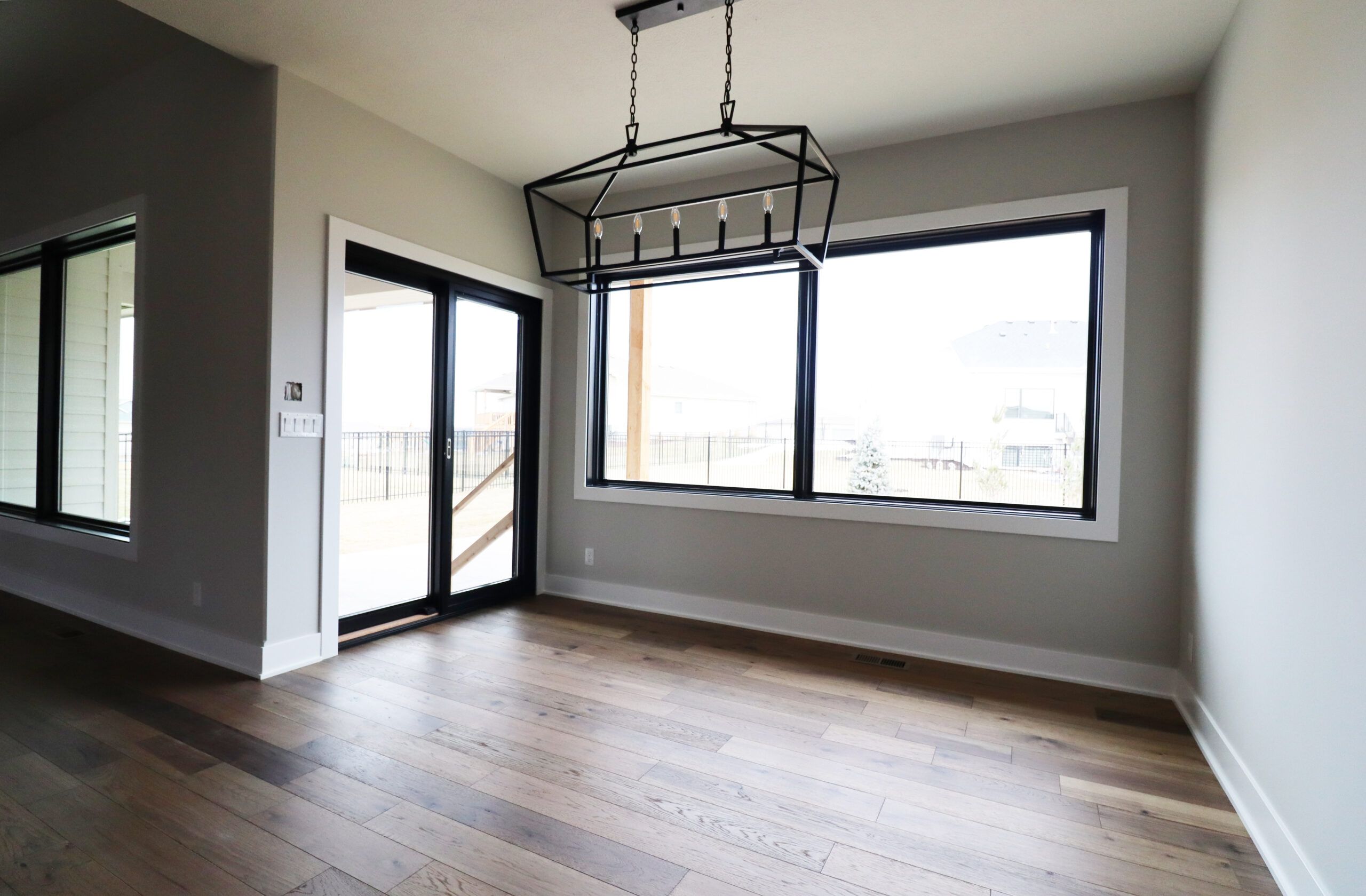 casa en Lake Allure por Nathan Homes LLC