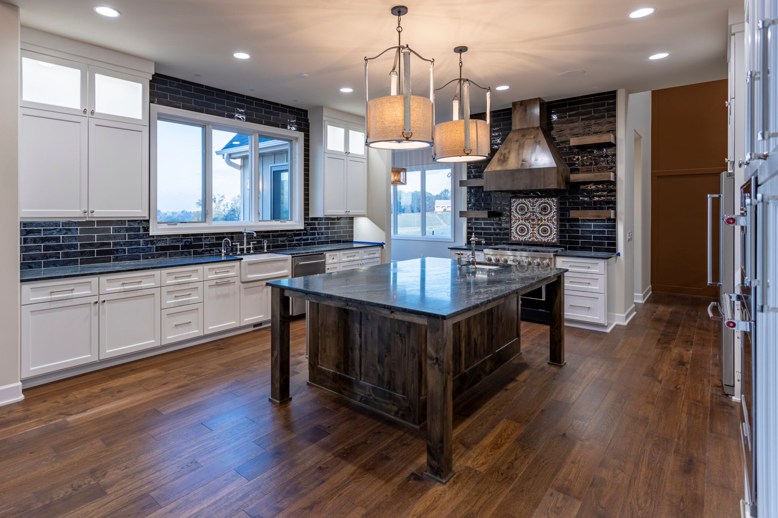 casa en Silver Oaks por Nathan Homes LLC