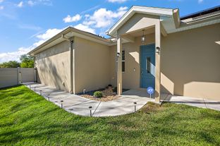 Alex Custom Homes por Alex Custom Homes en Orlando Florida