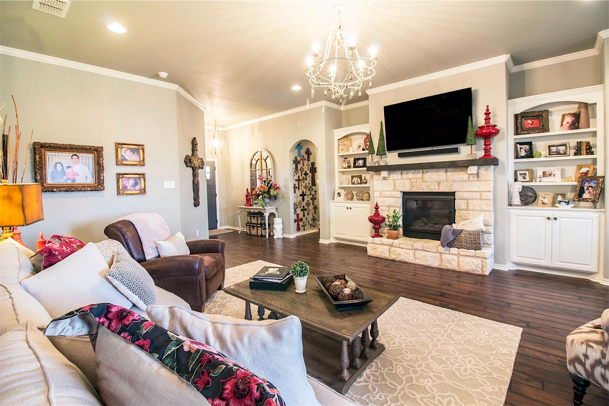 casa en Odyssey Homes por Odyssey Homes