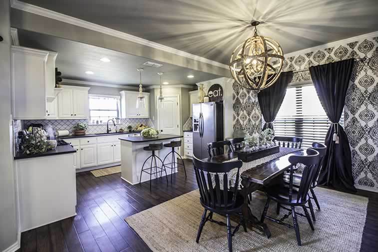 casa en Odyssey Homes por Odyssey Homes