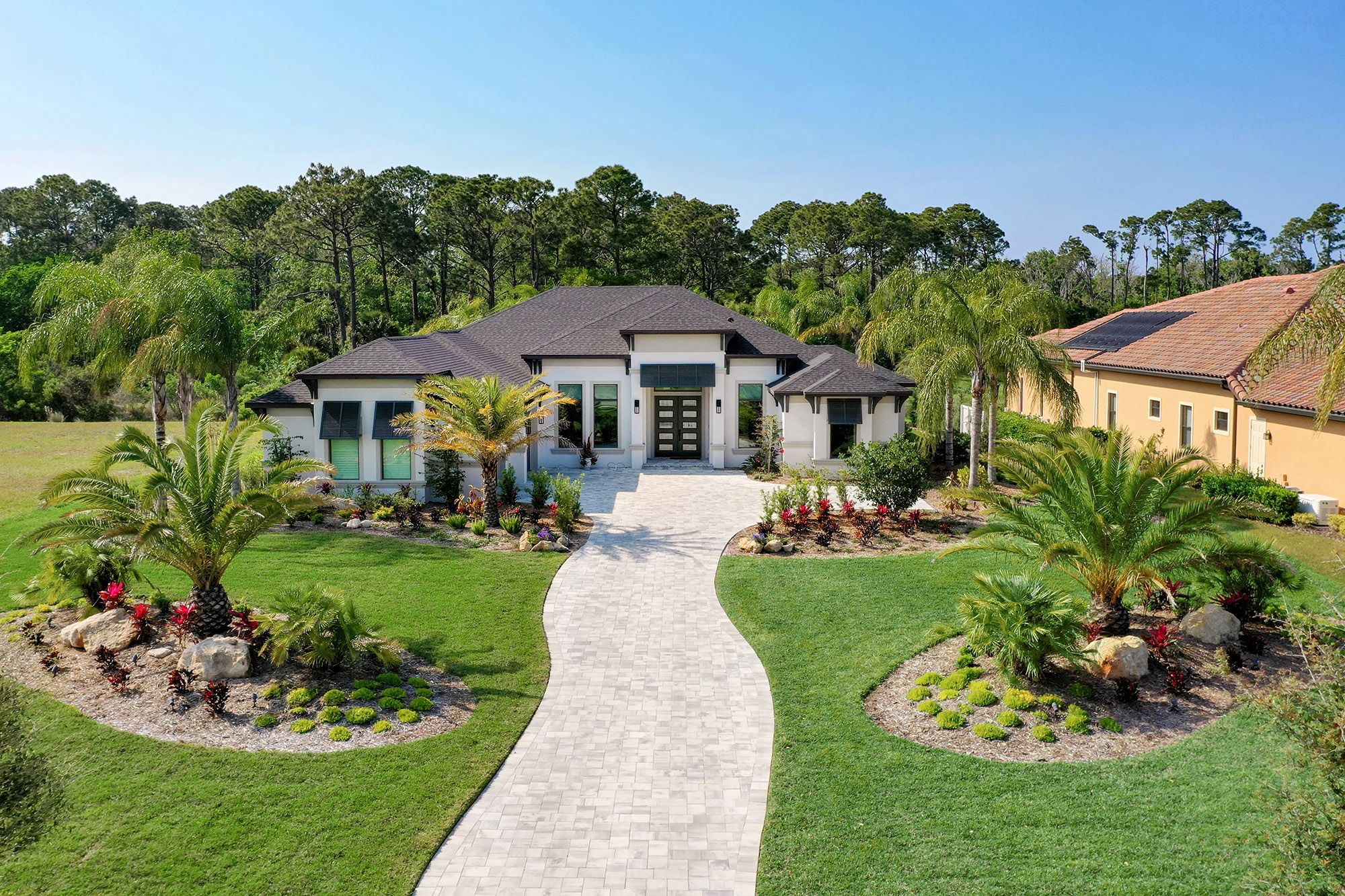 Skyway Builders por Skyway Builders en Daytona Beach Florida