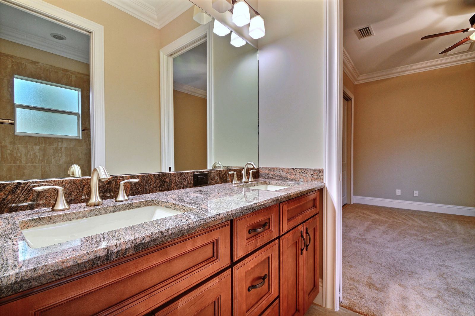 casa en VB Custom Homes, LLC por VB Custom Homes, LLC