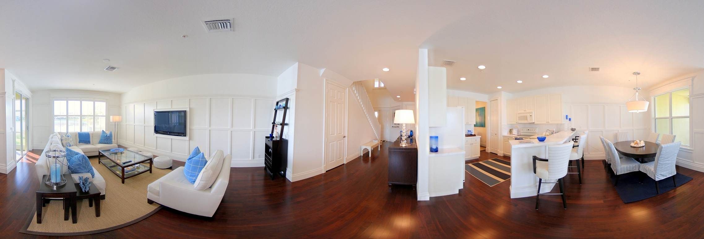 casa en Venetian Pointe por Zuckerman Homes