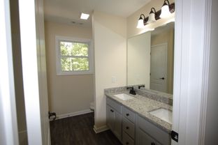 Taylor Homes por Taylor Homes en Louisville Kentucky