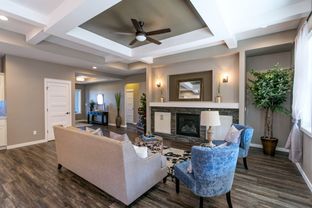 Eagle Crest por Titan Homes LLC en Richland Washington