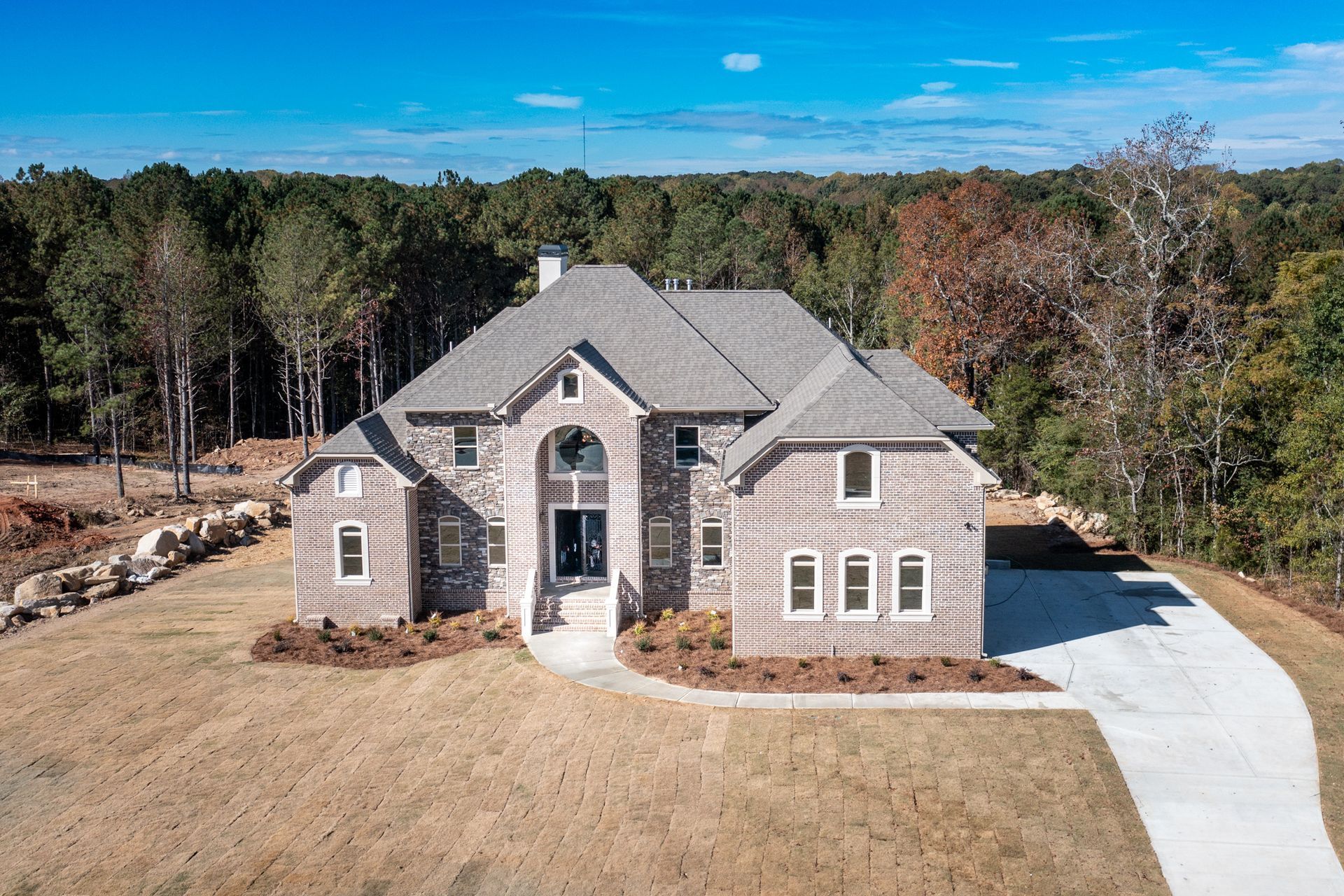 casa en River Oaks por Findo Homes & Communities, Inc.