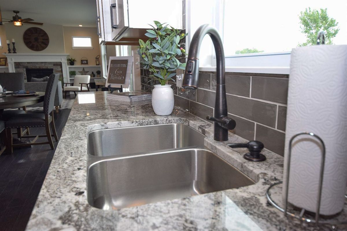 casa en Sierra Homes Inc. por Sierra Homes Inc.