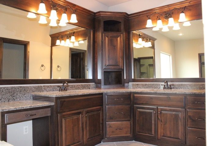 League Custom Homes Inc - Mustang, OK