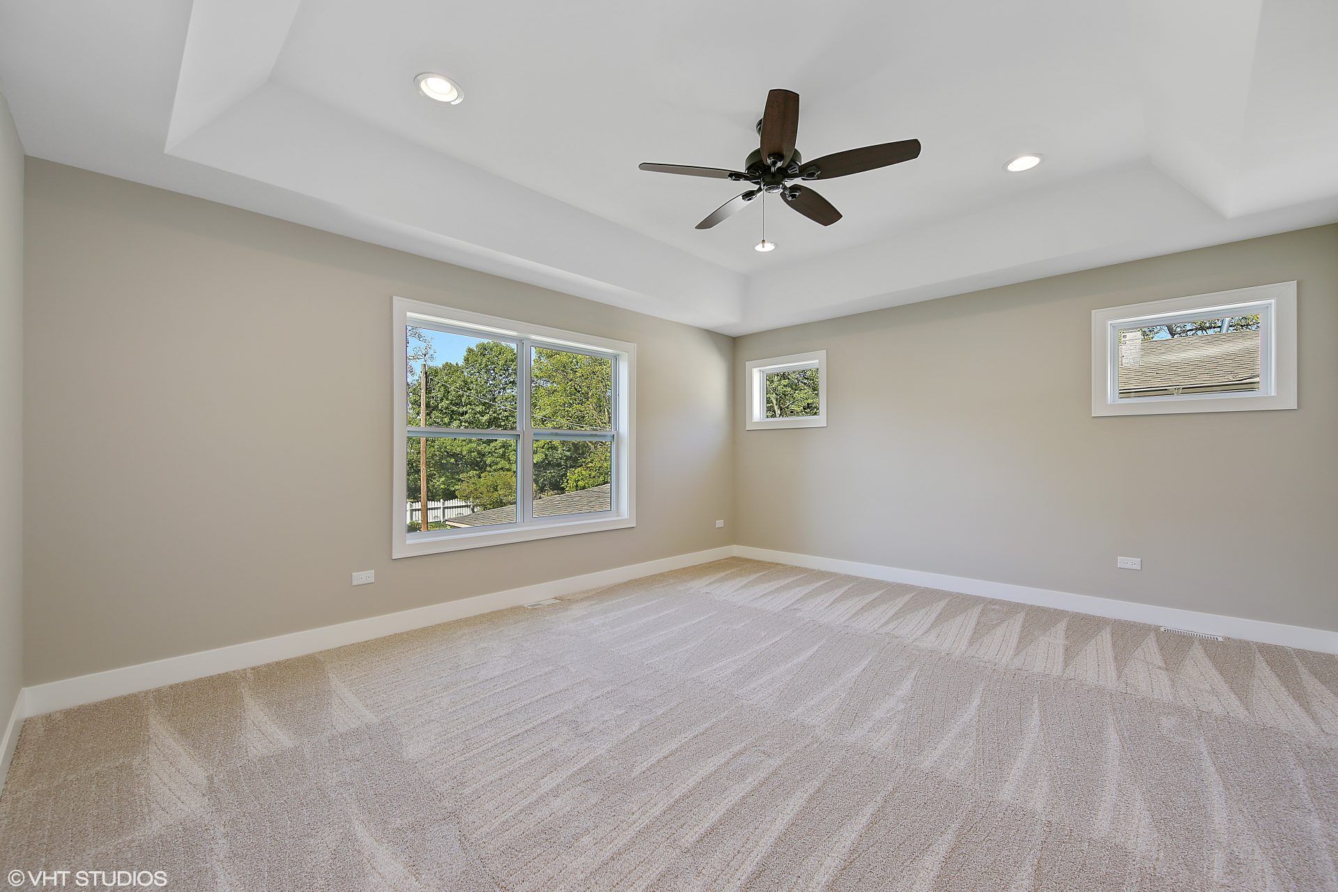 Ryan James Homes  - : Downers Grove, IL