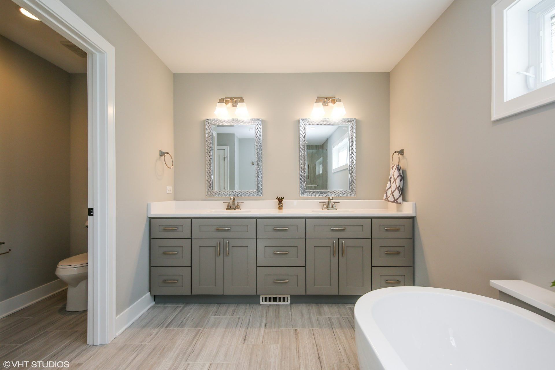 Ryan James Homes - Downers Grove, IL