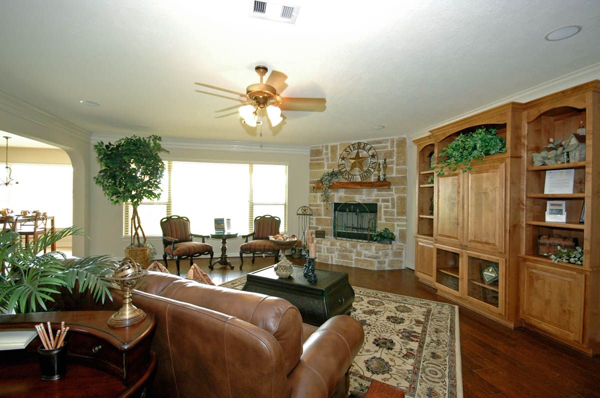 casa en Sierra Classic Custom Homes por Sierra Classic Custom Homes