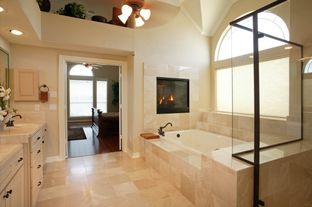Sierra Classic Custom Homes por Sierra Classic Custom Homes en Houston Texas