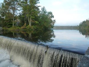 Harbor Classic Homes por Harbor Classic Home en Fitchburg-Leominster Massachusetts