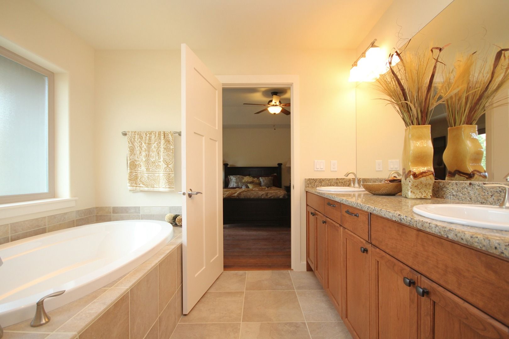 casa en EDY Construction por E.D.Y. Construction, Inc.