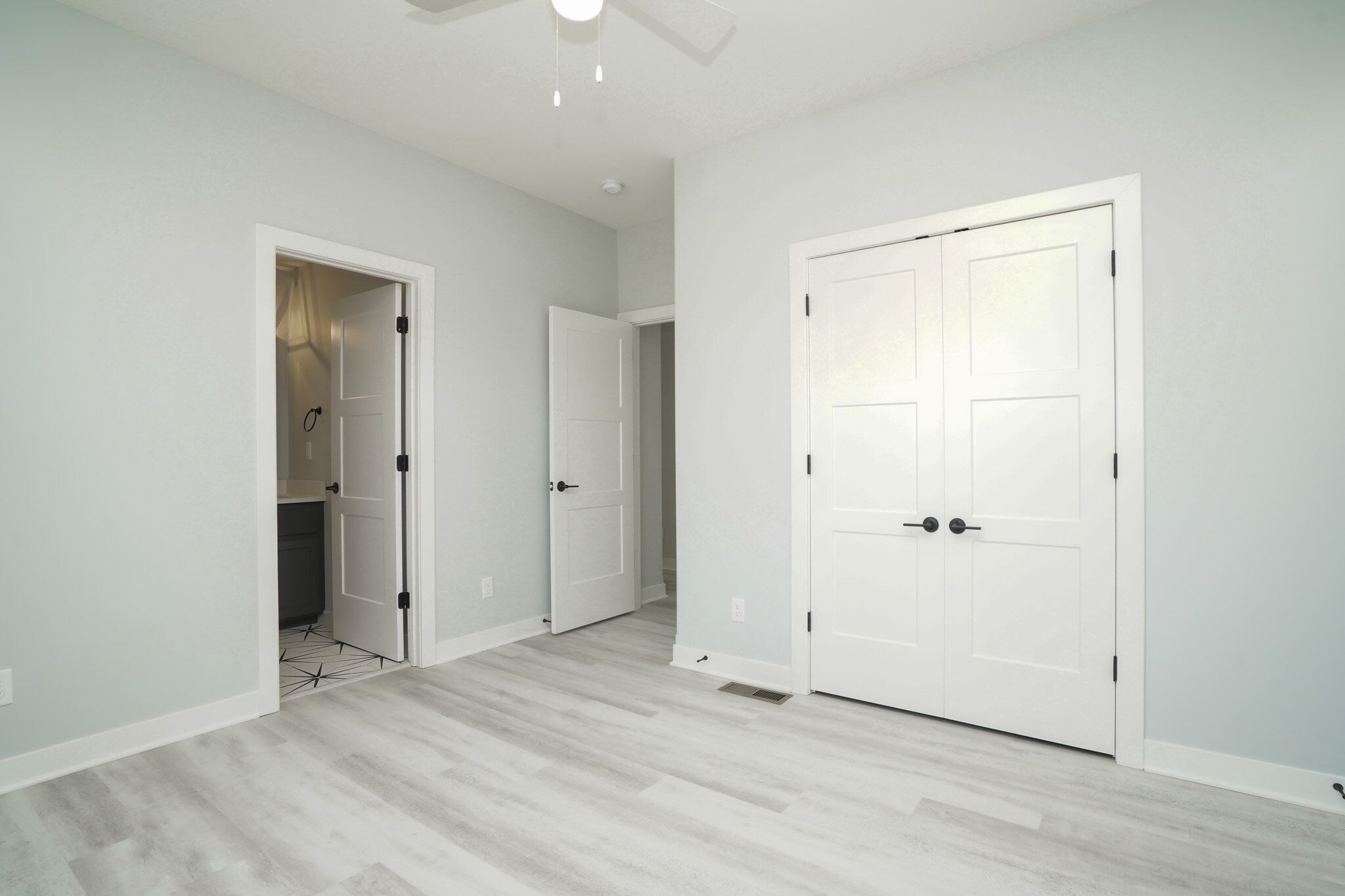 IQ Home Builders. - Kansas City, MO