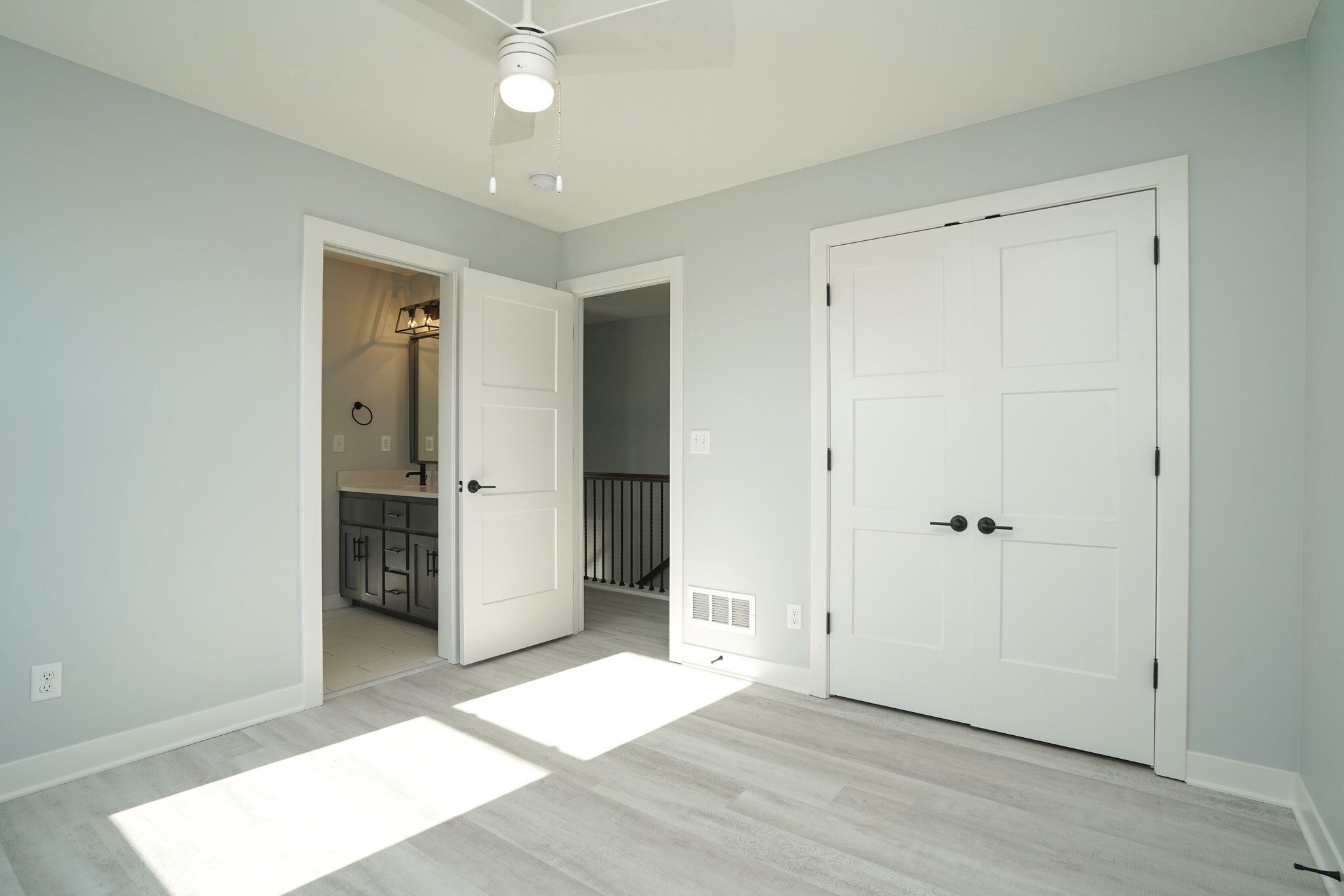 casa en IQ Home Builders. por IQ Home Builders.