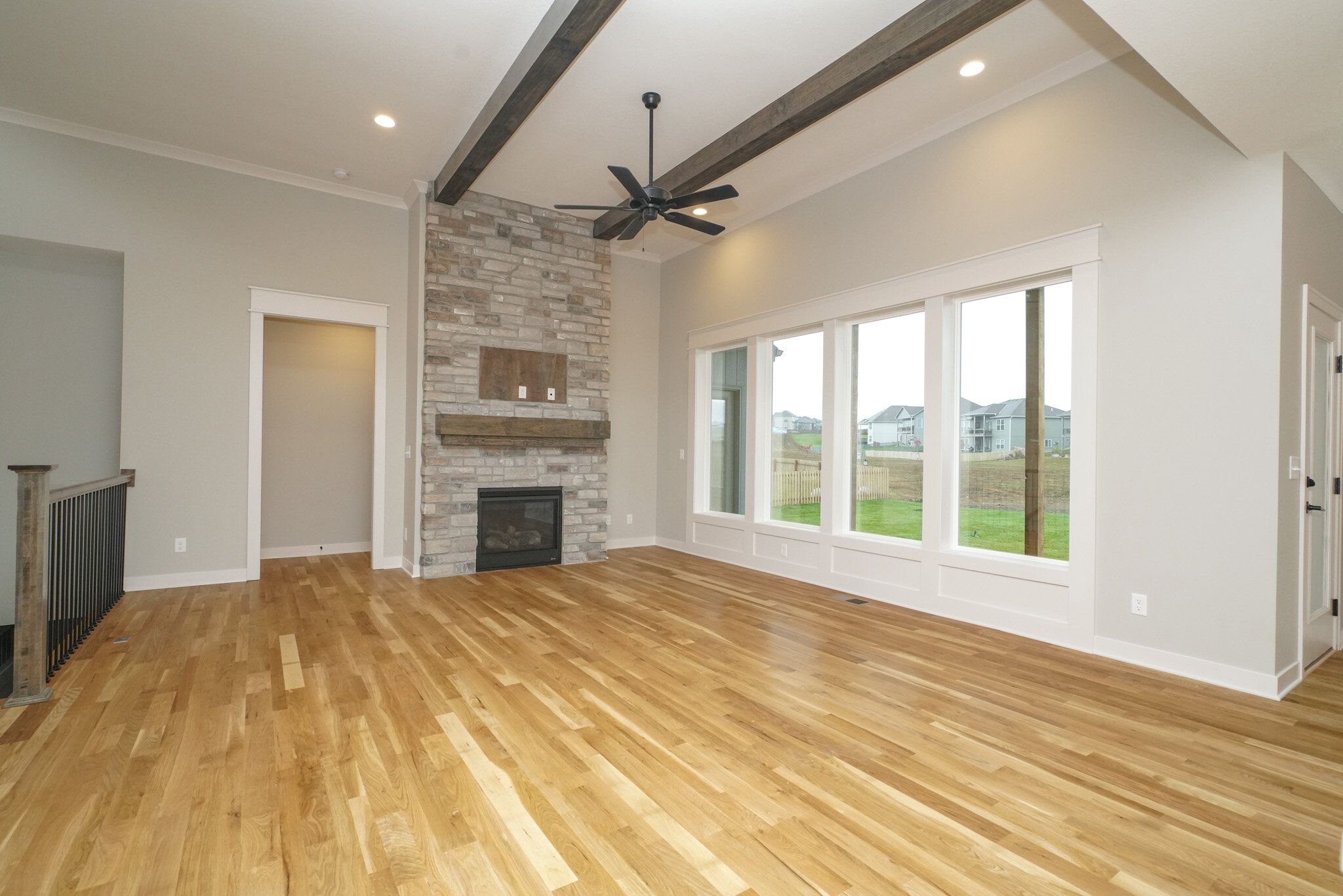 casa en IQ Home Builders. por IQ Home Builders.