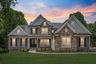 J. Hall Homes por J. Hall Homes en Washington Virginia