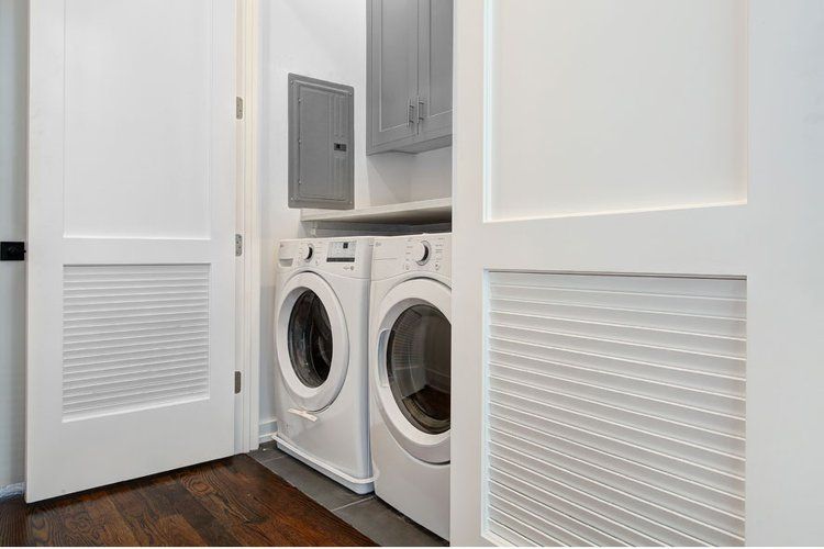 UNA Design and Build - Clarendon Hills, IL