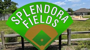Splendora Fields por Colina Homes en Houston Texas
