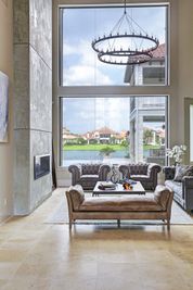 Sterling Classic Homes por Sterling Classic Homes en Houston Texas