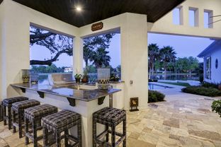 Sterling Classic Homes por Sterling Classic Homes en Houston Texas