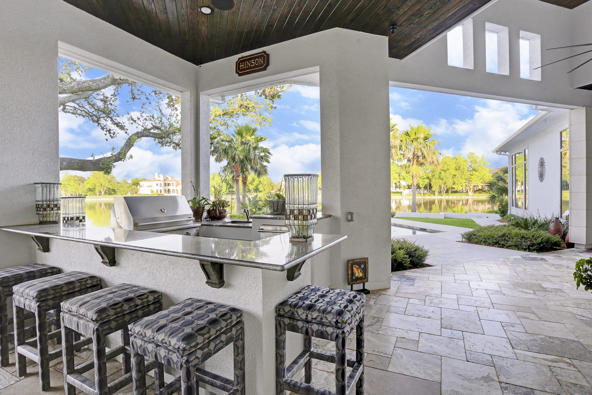 Sterling Classic Homes por Sterling Classic Homes en Houston Texas