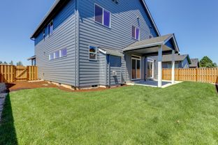 Lone Oak Estates por Cedar Ridge Homes en Portland-Vancouver Washington